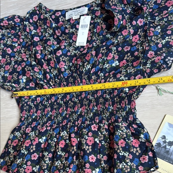 Trovata Birds of Paradis Floral Smocked Blue Pink Peplum Blouse Cap Sleeves - Picture 8 of 10